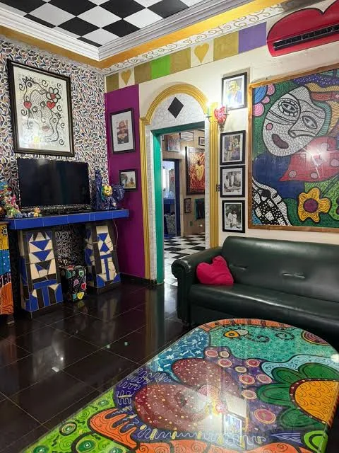 La Maison Koumy à Lomé : Plongée au Cœur d’une Œuvre d’Art Vivante — photo 2